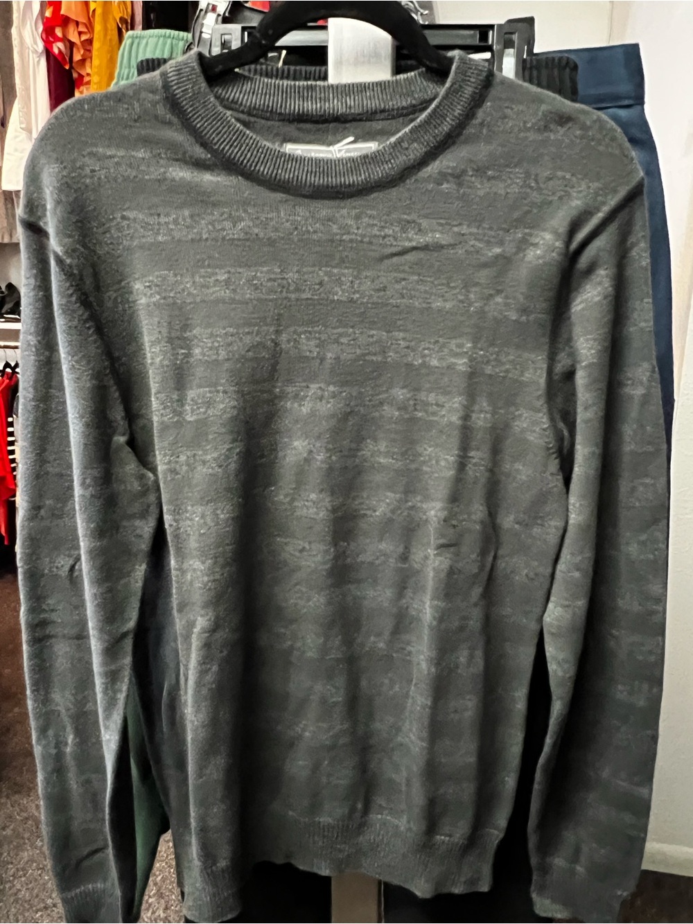 Aeropostale men’s sweater